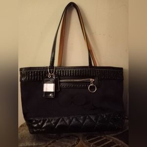 Coach bag  beautiful Sale The Coach  Wallet Is Gone But The bag is Still here